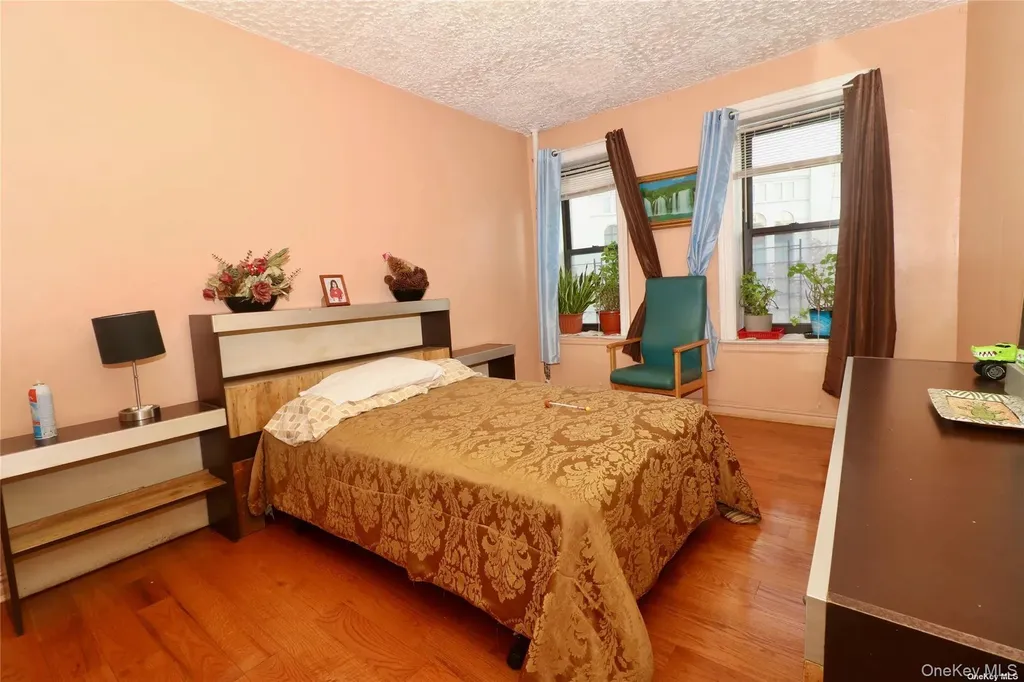 941 Jerome Avenue Bronx NY 10452