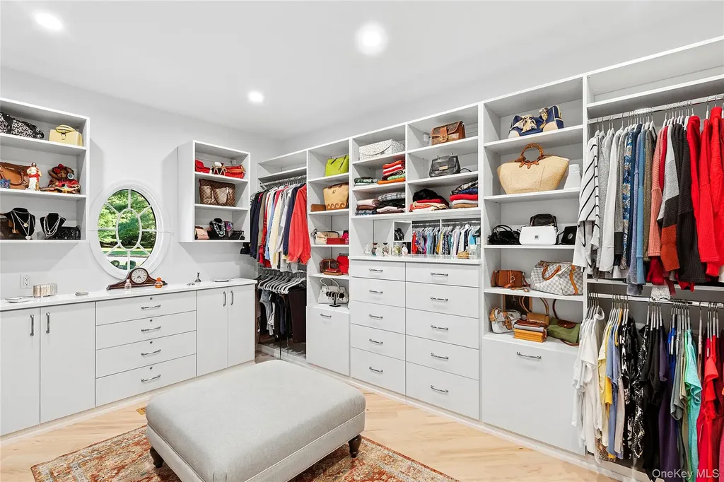 2 N Harbor Down Miller Place NY 11764