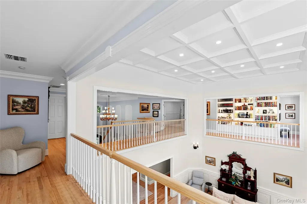 2 N Harbor Down Miller Place NY 11764