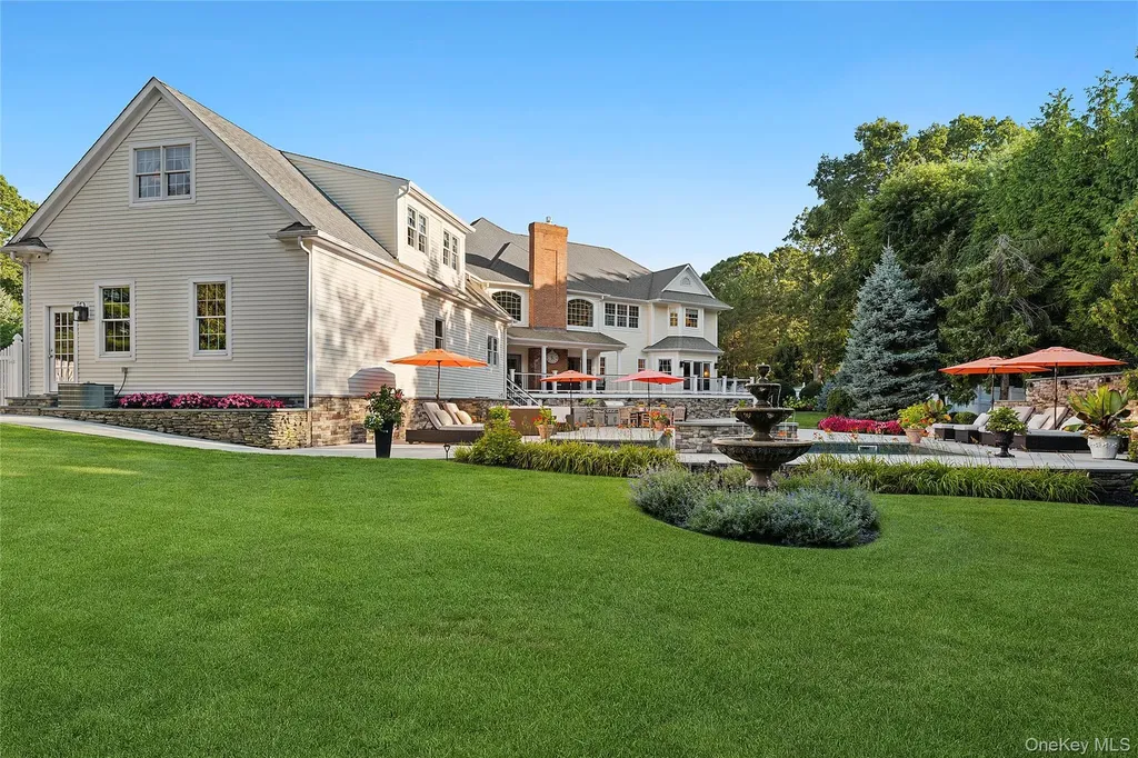 2 N Harbor Down Miller Place NY 11764