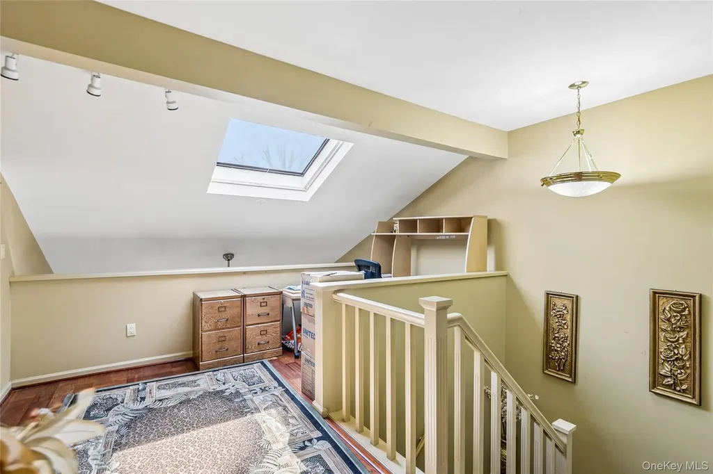 157 Hidden Ponds Circle Smithtown NY 11787