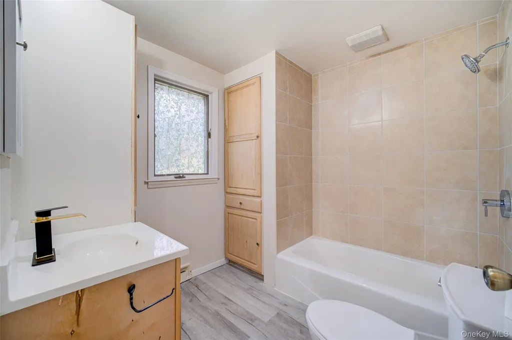 17 Baldwin Road Carmel NY 10512