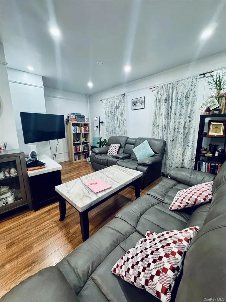 86-29 90th Street Woodhaven NY 11421