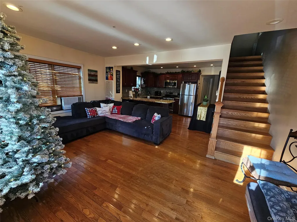 1511 Adee Avenue Bronx NY 10469