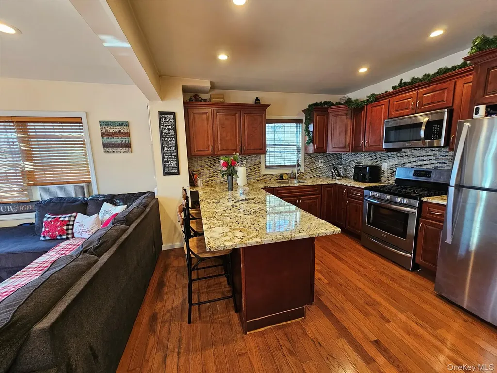 1511 Adee Avenue Bronx NY 10469