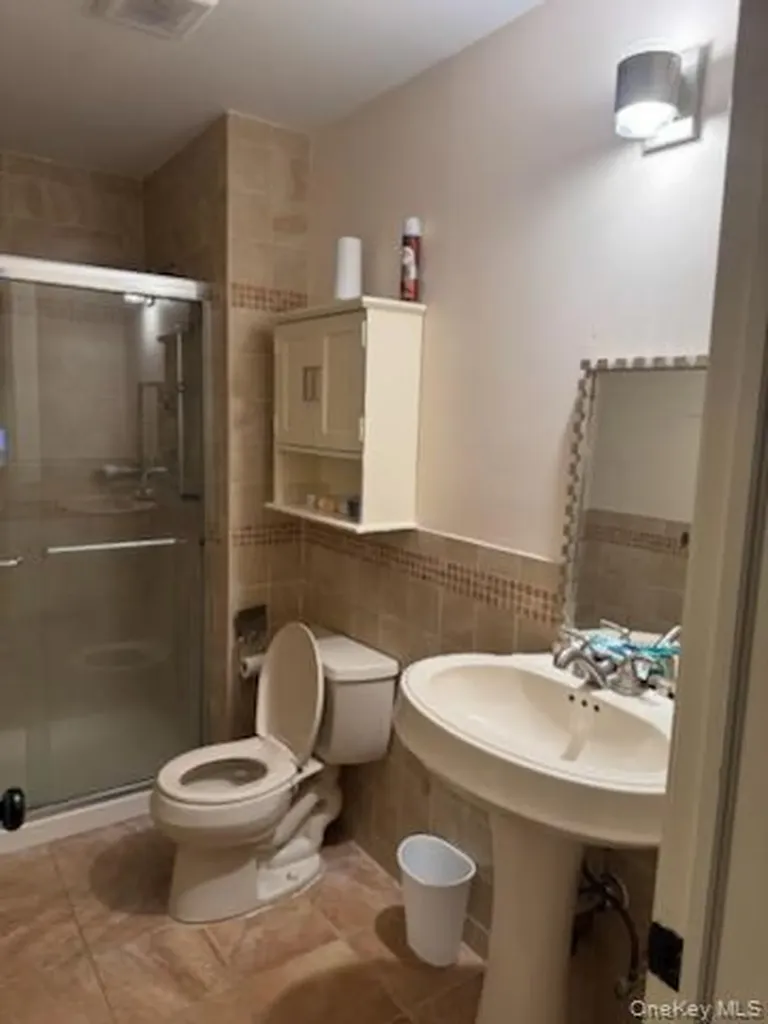 23 Nottingham Circle Peekskill NY 10566