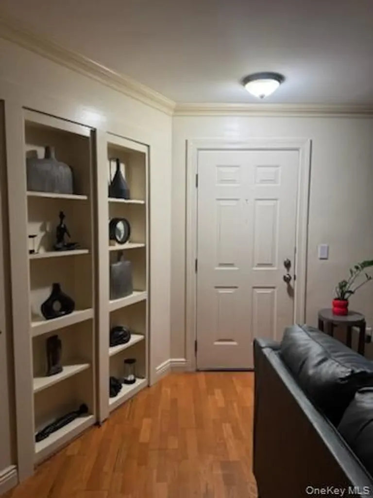 23 Nottingham Circle Peekskill NY 10566
