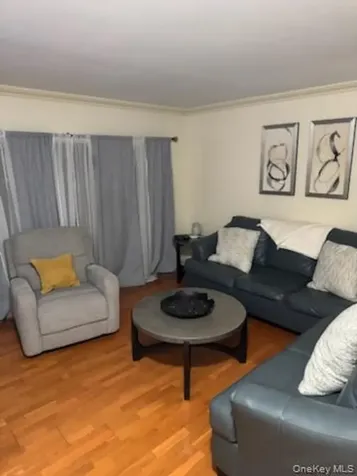 23 Nottingham Circle Peekskill NY 10566