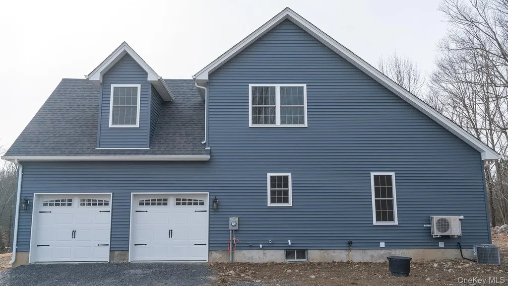 43 Malloy Road Wallkill NY 12589