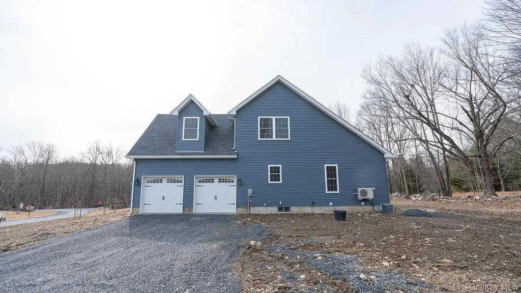 43 Malloy Road Wallkill NY 12589