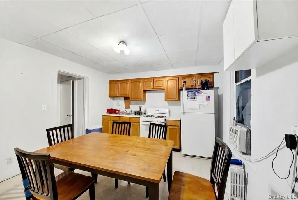11 N 6th Avenue Mount Vernon NY 10550