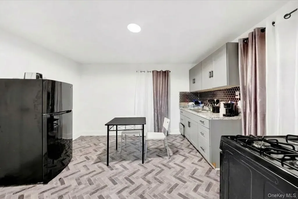 11 N 6th Avenue Mount Vernon NY 10550
