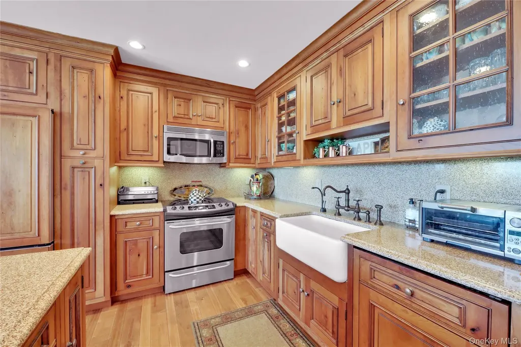 279 Dune Road Westhampton Beach NY 11978