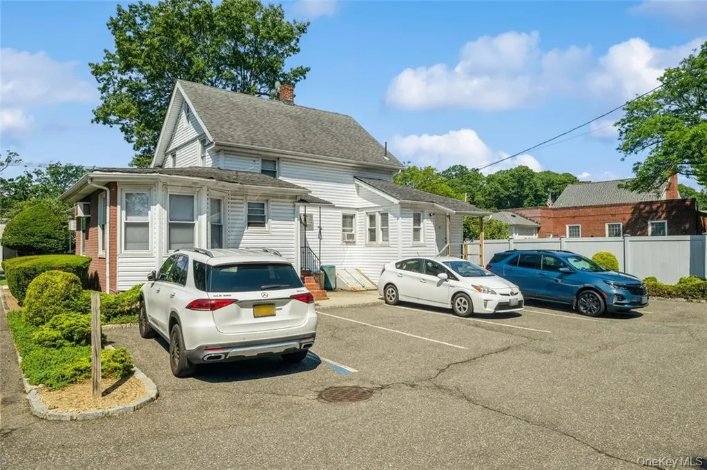 128 Merrick Avenue Merrick NY 11566
