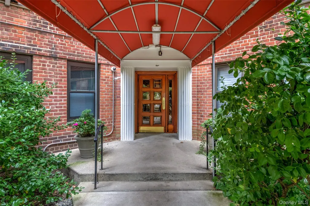 166 Pearsall Drive Mount Vernon NY 10552