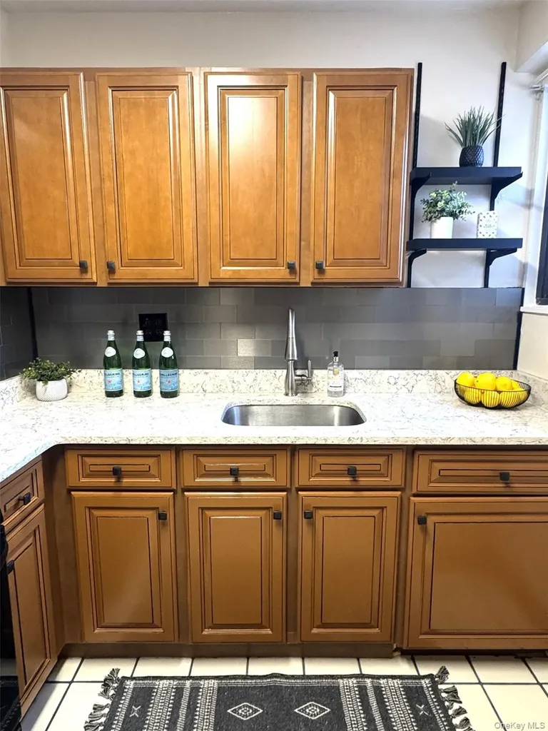 166 Pearsall Drive Mount Vernon NY 10552