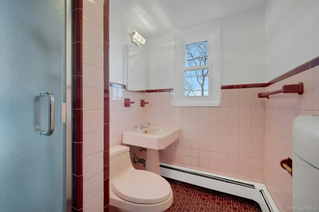 54 Rockland Avenue Yonkers NY 10705