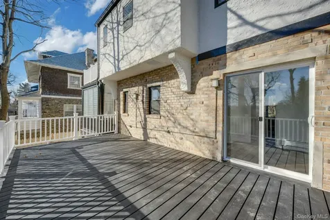 54 Rockland Avenue Yonkers NY 10705