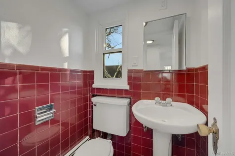 54 Rockland Avenue Yonkers NY 10705