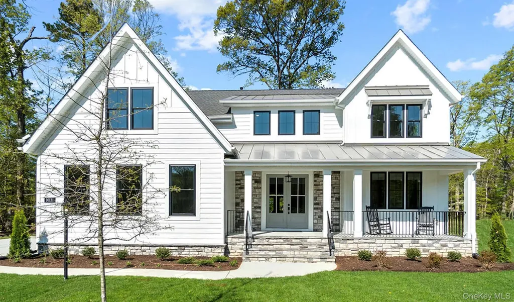 3 Bear Hollow Lane Hyde Park NY 12538