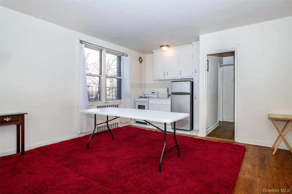 5639 Netherland Avenue Bronx NY 10471