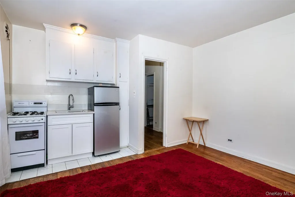 5639 Netherland Avenue Bronx NY 10471