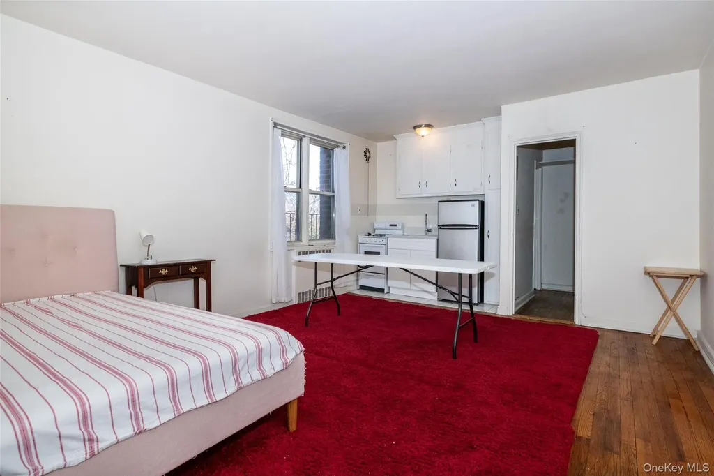 5639 Netherland Avenue Bronx NY 10471