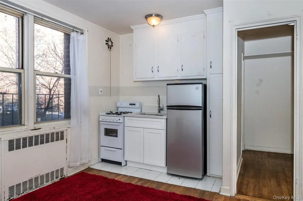 5639 Netherland Avenue Bronx NY 10471