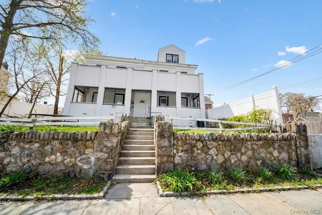 206 S 9th Avenue Mount Vernon NY 10550