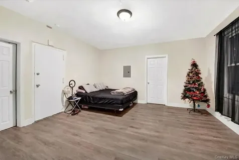 206 S 9th Avenue Mount Vernon NY 10550