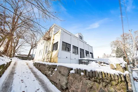 206 S 9th Avenue Mount Vernon NY 10550