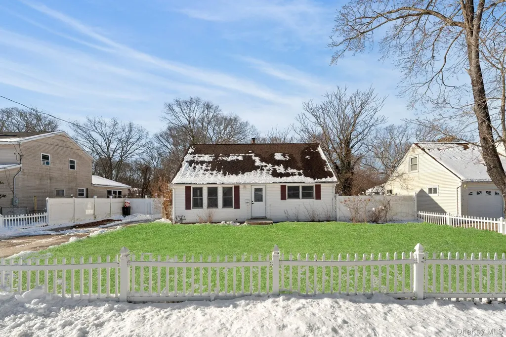 159 Noel Drive Centereach NY 11720