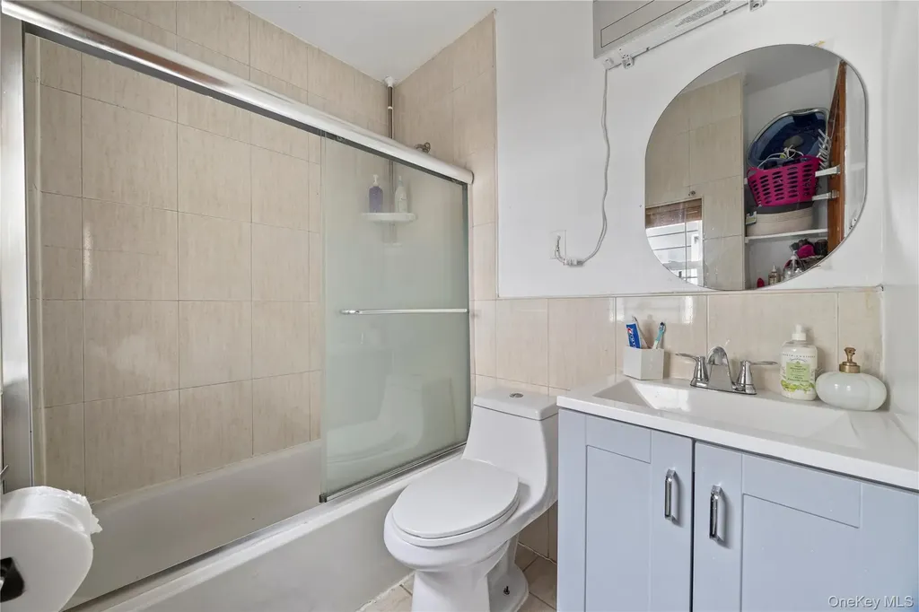 1805 Lacombe Avenue Bronx NY 10473