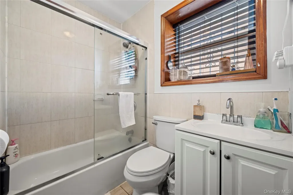 1805 Lacombe Avenue Bronx NY 10473