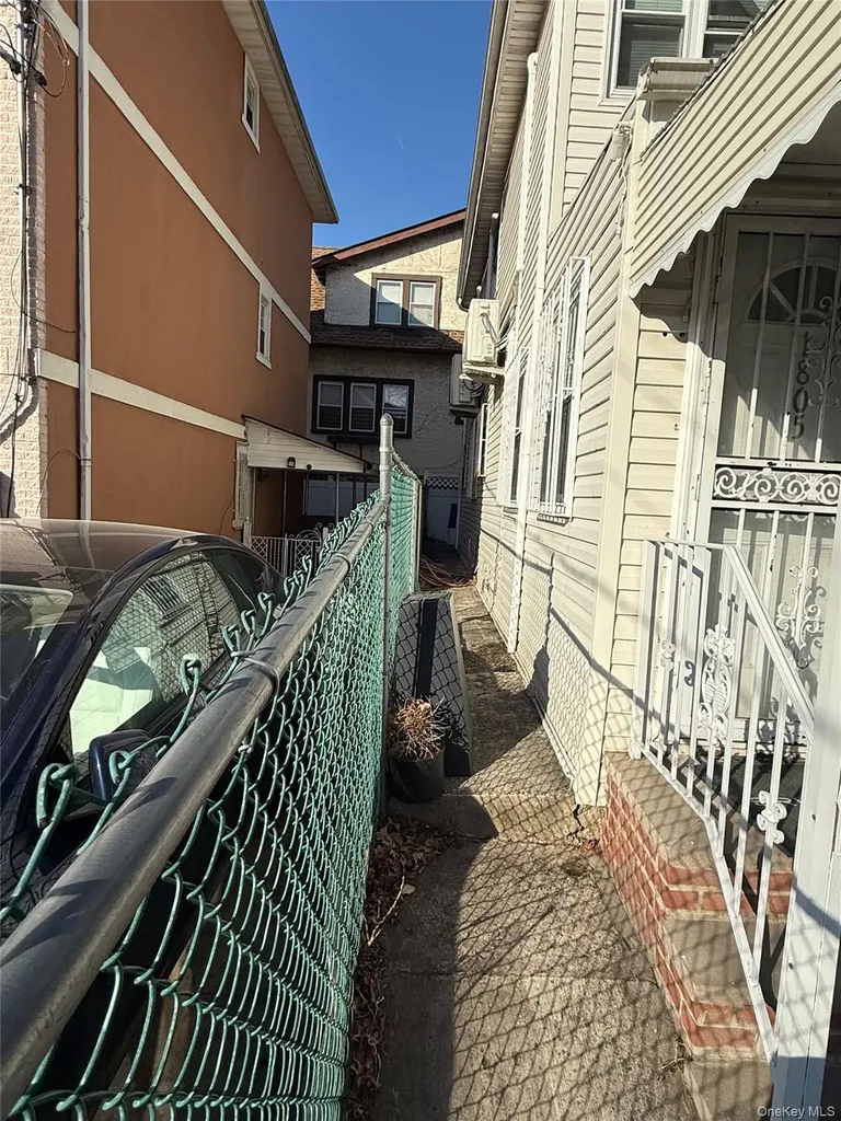 1805 Lacombe Avenue Bronx NY 10473