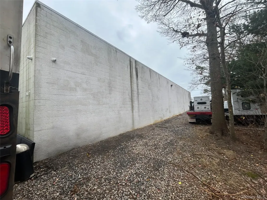 Holbrook NY 11741