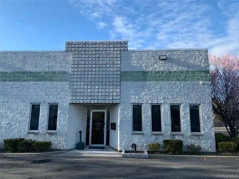 Holbrook NY 11741