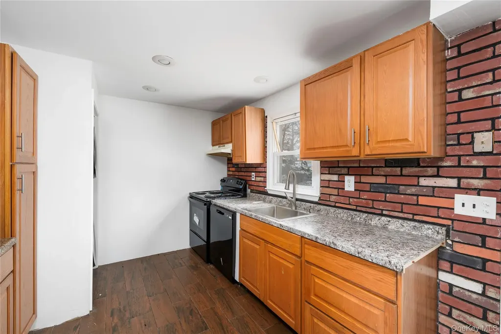 74 Lakeshore Drive E Carmel NY 10512