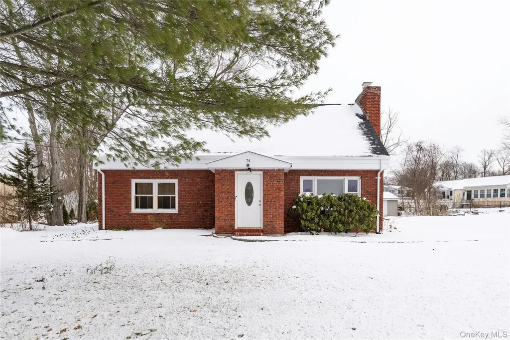 74 Lakeshore Drive E Carmel NY 10512