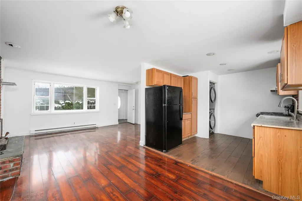 74 Lakeshore Drive E Carmel NY 10512