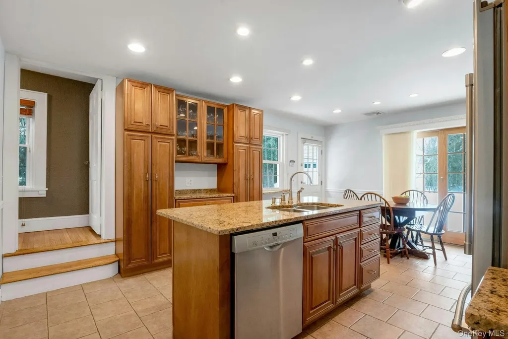 25 Maple Road Briarcliff Manor NY 10510