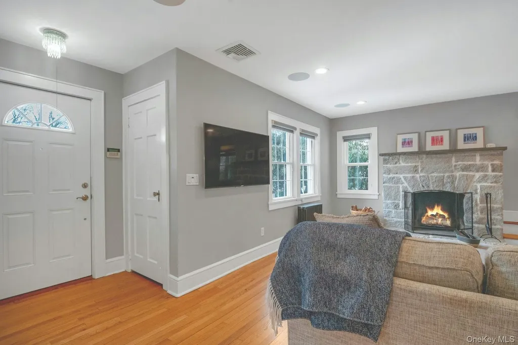 25 Maple Road Briarcliff Manor NY 10510