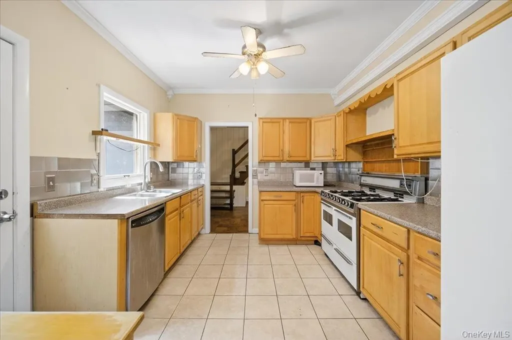 14 Moss Hill Road Holmes NY 12531
