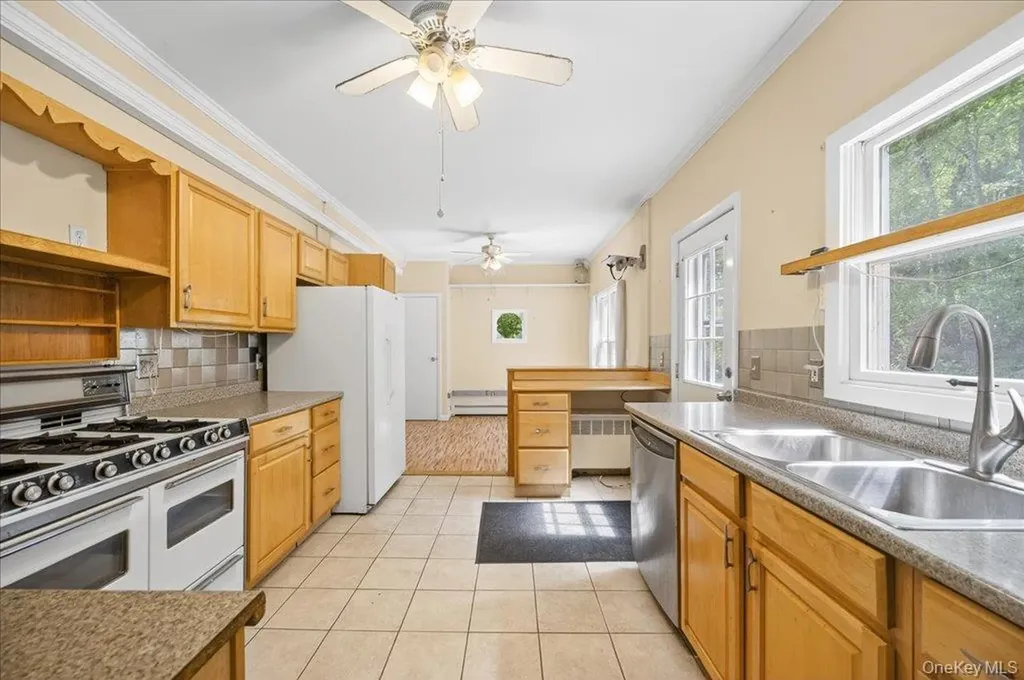 14 Moss Hill Road Holmes NY 12531