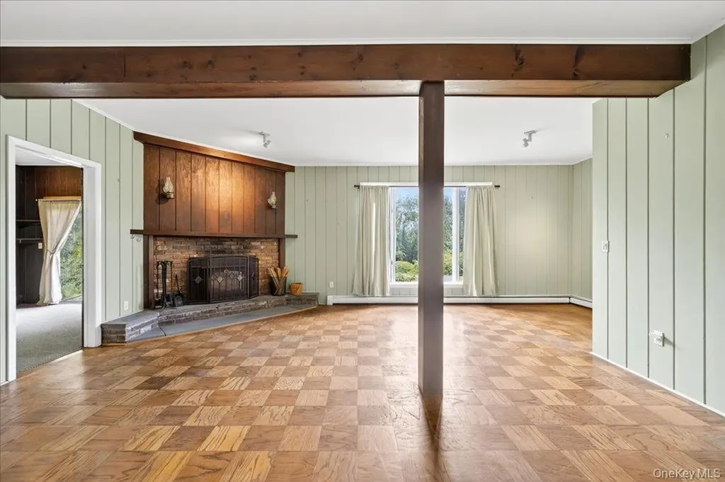 14 Moss Hill Road Holmes NY 12531