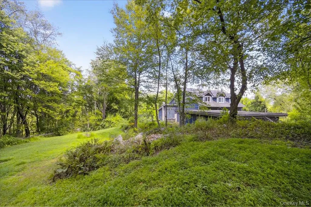 14 Moss Hill Road Holmes NY 12531