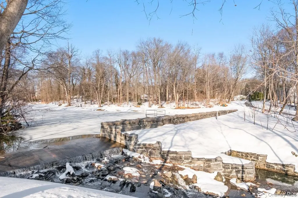 3 Runyon Place Scarsdale NY 10583