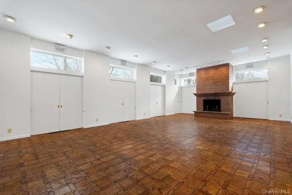 3 Runyon Place Scarsdale NY 10583
