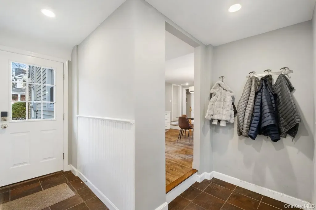 12 Stoneleigh Close Scarsdale NY 10583