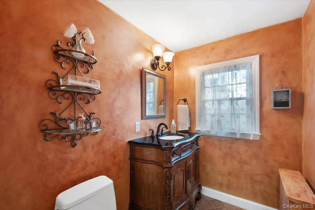 12 Stoneleigh Close Scarsdale NY 10583